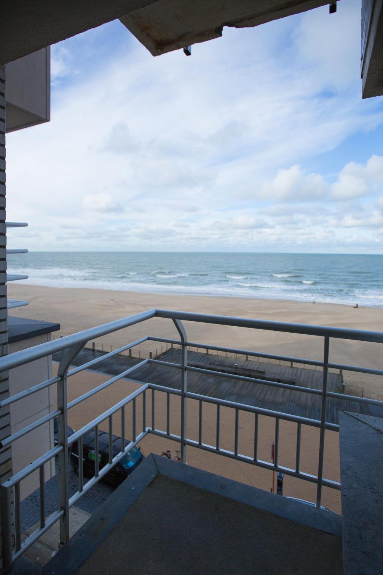 Bright Apartment With Sea View Ostende Exterior foto